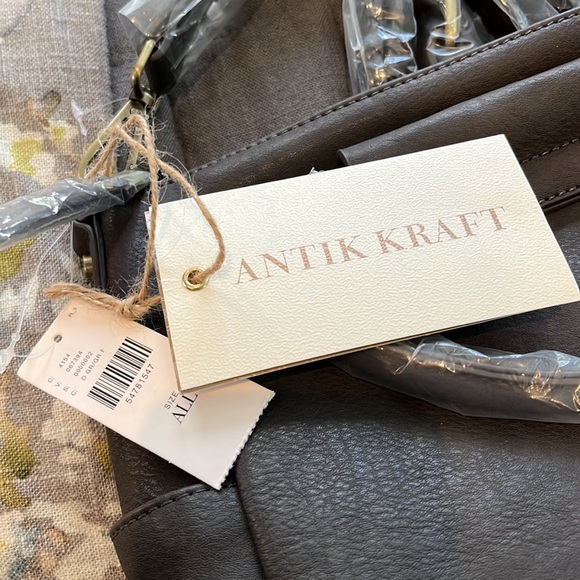 BRAND NEW TAGS ON. Gray crossbody purse - Picture 3 of 5